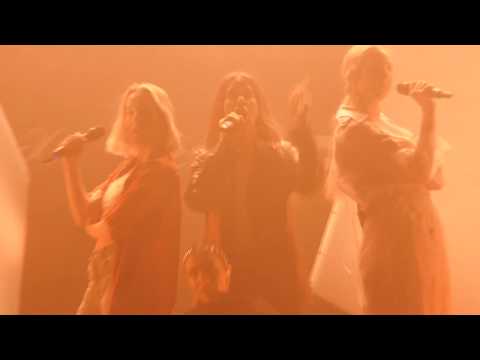 Charli XCX - Warm (feat. HAIM) - CLIP - LIVE @ The Wiltern - LA - 10-01-19