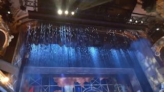 Incredible theatre special effect - rain