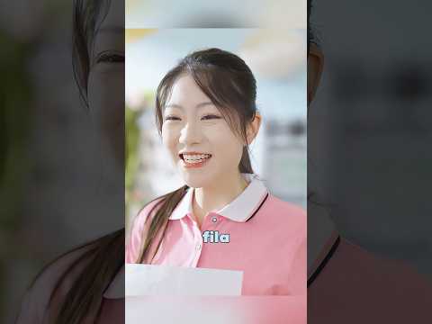 Un profesor adulador confundió a la hija del magnate más adinerado.