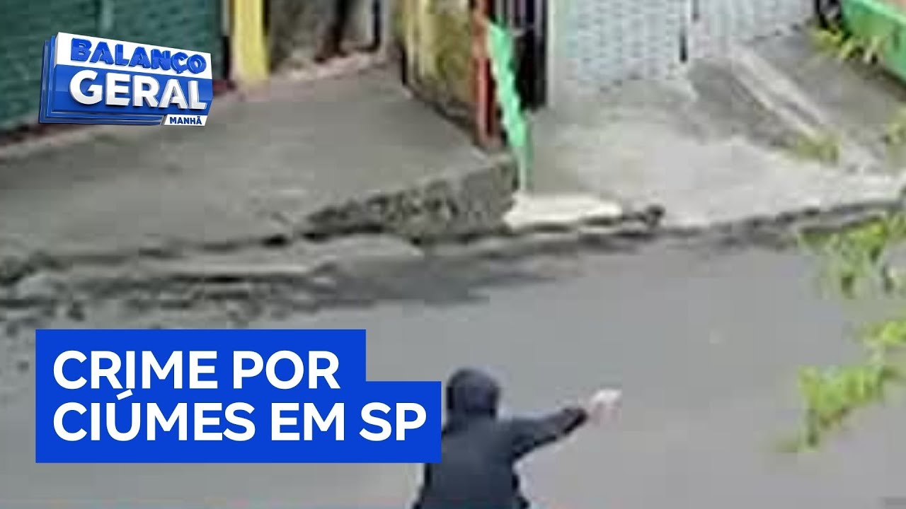 Homem atira no vizinho após flagrar troca de mensagens com a esposa
