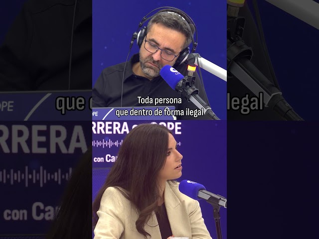 Vox responde a El País y aclara su política migratoria: "O no han escuchado o mienten"