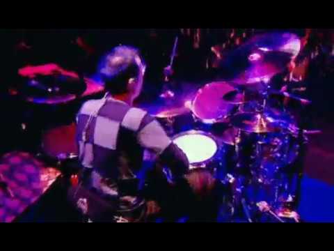 Hullabaloo: Live at Le Zenith, Paris'