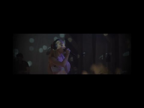Ariana Grande - Right There (Live from London) ft. Big Sean
