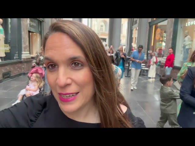 VLOG 187: Nos escapamos sin lo niños a Belgica. Los pitufos tienen la culpa