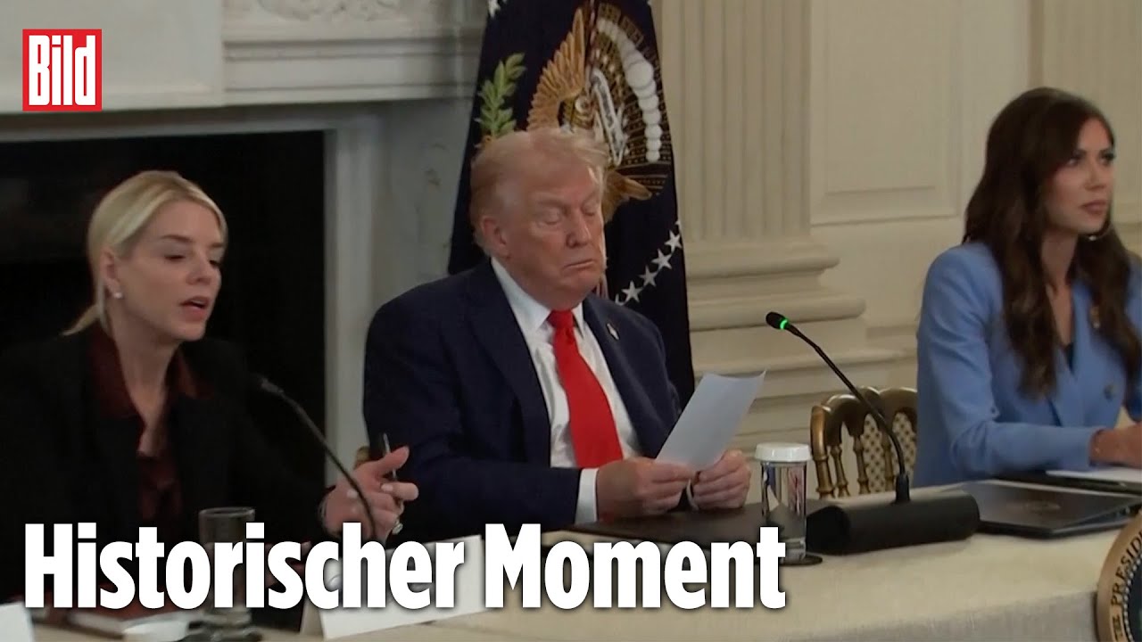 Nach diesem Zettel verkündet Trump den Geisel-Deal