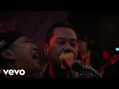 LUKANEGARA - DARAH JUANG
