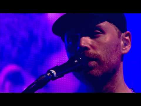 Coldplay (HD) - Politik (Glastonbury 2011)