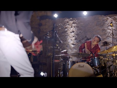 Andrés Coll -  Andrés Coll Cosmic Trio - Repicada (Live)