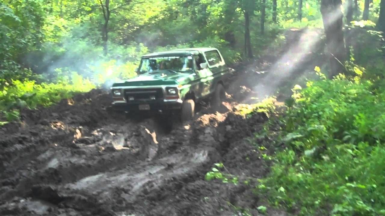 1979 Ford bronco mudding #4