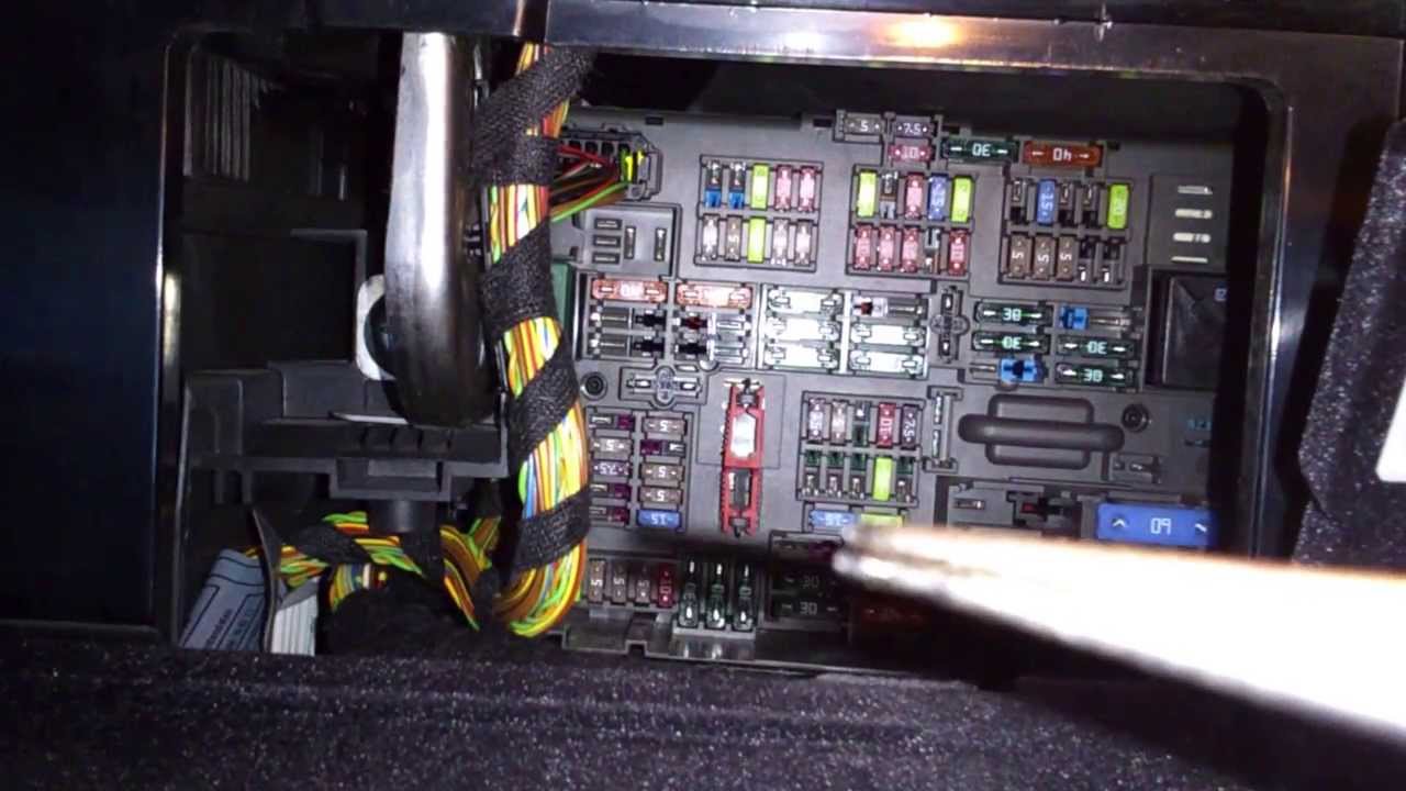 BMW E90 CIGARETTE LIGHTER FUSE - YouTube 320 amp wiring diagram 