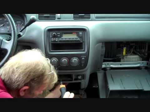 2001 Honda crv stereo removal #1