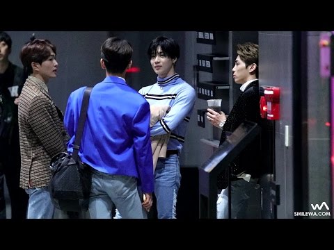 161011 샤이니 (SHINee) 태민 위주 직캠 @더쇼 퇴근길 Fancam by -wA-