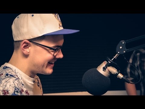 In Studio With Diamond Rings