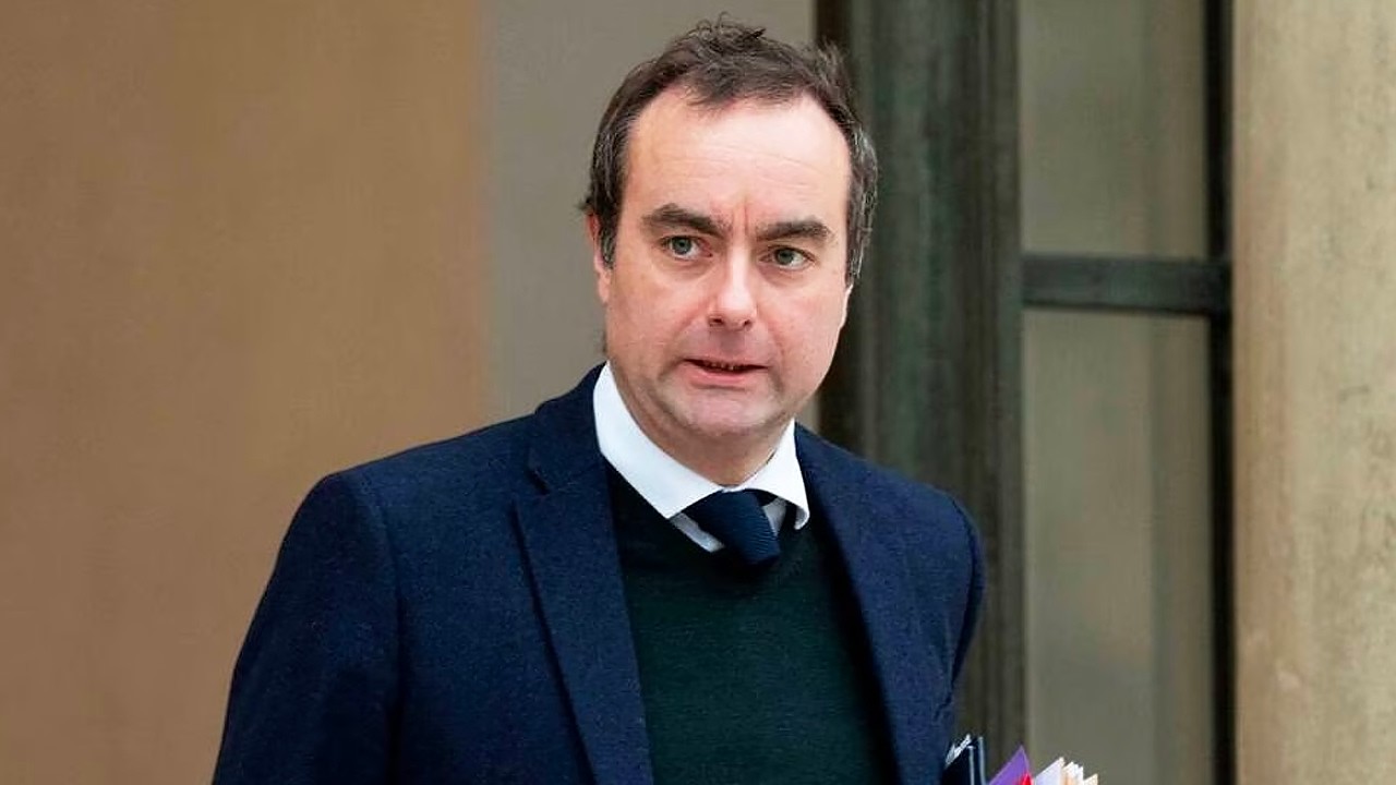 Blocus des lycées : Le gouvernement bascule en distanciel face à l'escalade