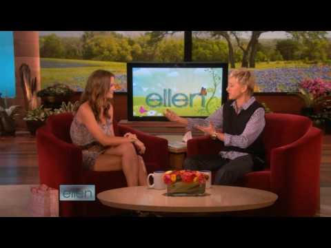 Leighton Meester - Ellen (24.04.2009) - YouTube