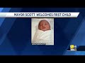 Mayor announces birth of first child  - 00:35 min - News - Video