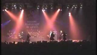 Red Hot Chilli Pipers Live - We Will Rock you