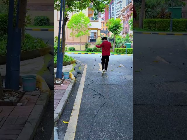 Charging method#clown #couple #shorts#funny