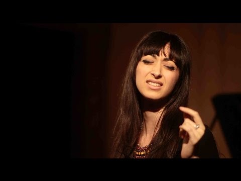 Alessandra Bosco - Acappella improv + O Frondens Virga - Live in Church