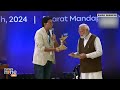 PM Modi Honors RJ Raunac at National Creators Award | News9