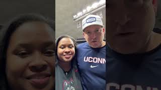 UConn players’ family and friends send them messages ahead of the Sweet 16 ❤️