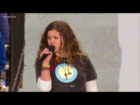 Stoneman Douglas Drama Club & student choir sing 'Shine'