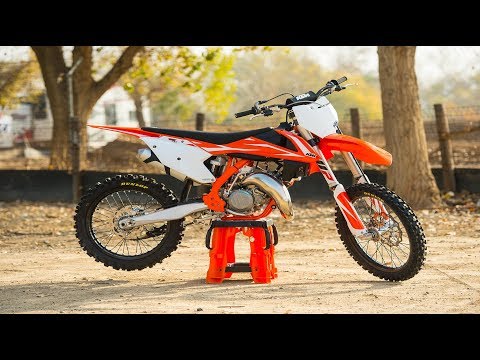 Racer X Films: 2018 KTM 125 SX Intro