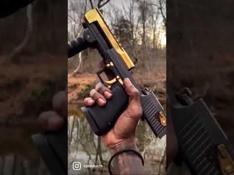 Goldy Desert Eagle in full-auto!