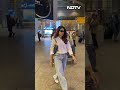 Pooja Hegde एयरपोर्ट पर Casual Look में आईं नज़र
