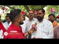 Samajwadi Party कार्यकर्त्ता बोले- प्रत्याशी कोई भी हो वोट Akhilesh yadav के नाम पर जाएगा  - 09:45 min - News - Video
