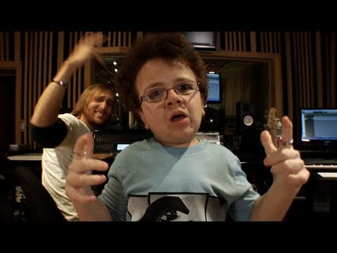 Finding an 'ordinary' person who has had experience of bone marrow surgery (?) got through it and teaming them with a celebrity to tell a story can be powerful. Keenan, a 15 year old American kid with a genetic disease which required a bone marrow tr