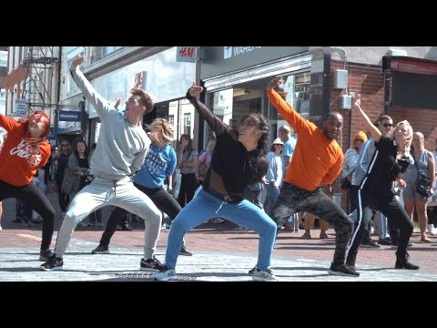 Three Incredible 80s Flash Mobs in Sleepy Seaside Town!
