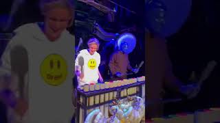 How To Become A Blue Man