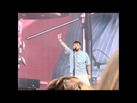 Alex Warren - You Can’t Stop This - Live in Paris - July 18, 2025