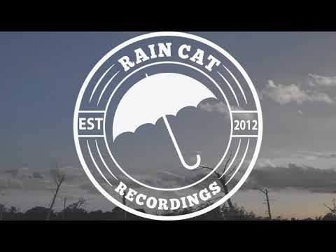 XAXA - “Fell In Love With A Girl/No Diggity” M…