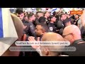 Scuffles as Israelis demand deal for Gaza hostages | REUTERS  - 00:55 min - News - Video
