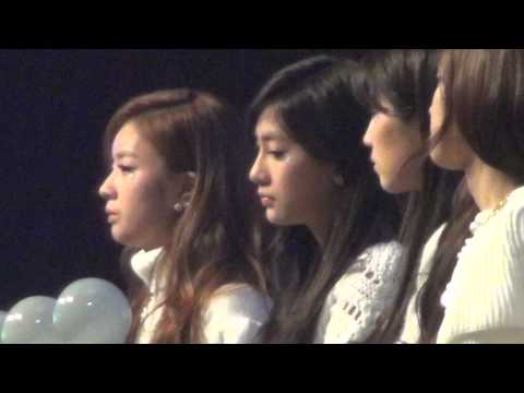 20131229 A-PINK Watching INFINITE @ SBS Gayo Daejun