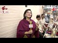 Holi 2024: लोग निभा रहे हैं परंपरा, अवध की गंगा-जमुनी तहजीब का प्रतीक है चांदी की पिचकारी | Aaj Tak  - 05:18 min - News - Video