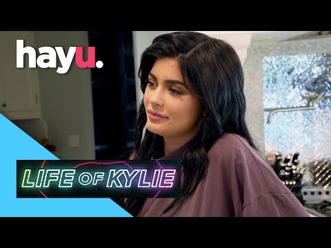 Kris Warns Kylie To Separate Work & Friendship | Life of Kylie