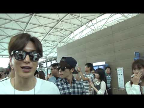 Super Junior、GOT7赴美現身機場 前後輩休閒Look大PK