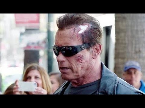FAMOSOS SORPRENDIENDO A SUS FANS