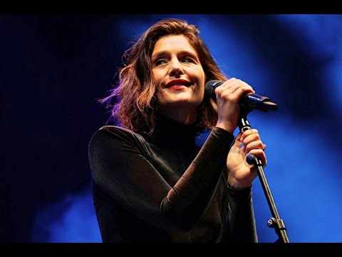 Jessie Ware - Live at V Festival (2015)