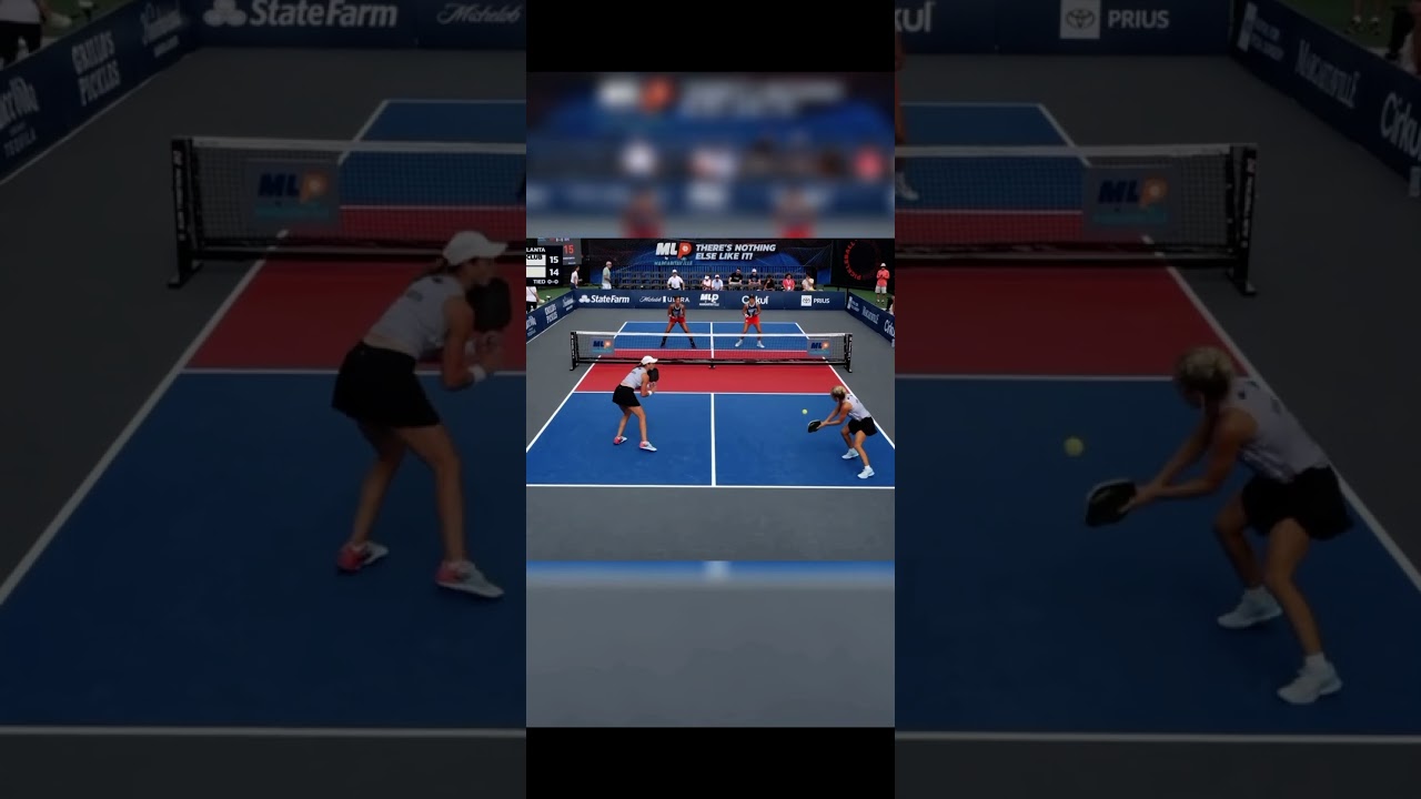 Mixing it Up With a Lob! #pickleball #shorts