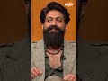 #collegedays में कैसे रहते थे #yash? जवाब हो गया वायरल #aapkiadalat #ytshorts #rajatsharma