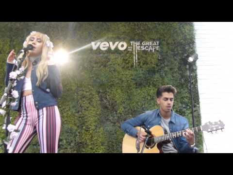 Kali Uchis - Being With You (Acoustic) (HD) - Wagner Hall, Brighton - 15.05.15