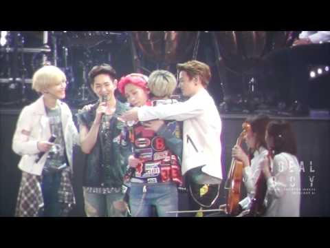 SHINee @ TOKYO DOME - Crying / JONGHYUN focus