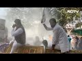 Congress Bank Accounts Frozen: BJP के खिलाफ Youth Congress ने किया जोरदार प्रदर्शन  - 02:51 min - News - Video