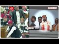 Akhilesh Yadav के बागी MLA Manoj Pandey के सुर बदल गए ! बोले- मैं अब भी SP में ही हूं | UP Politics  - 03:23 min - News - Video