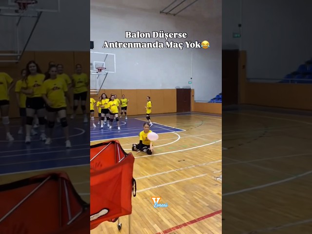 Balon Düşerse Antremanda Maç Yok 🤯😱🥳💯🤍 #volleyball #voleybol #volleyballworld #volleyballplayer