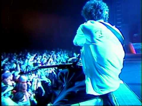 Linkin Park - 16 - Crawling (Projekt Revolution Camden 2004)